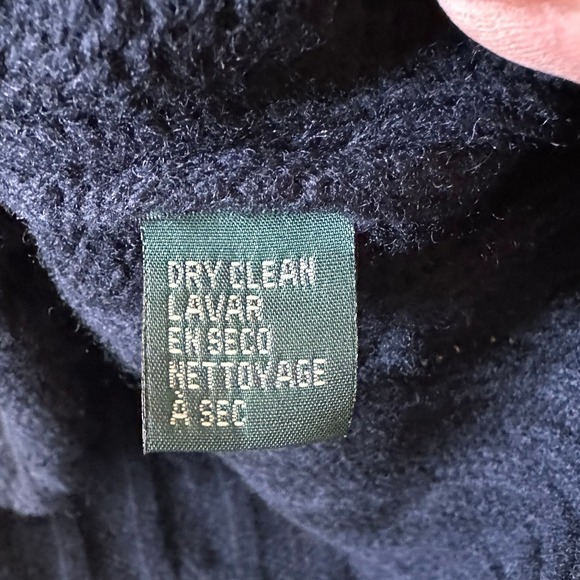 Ralph Lauren Vintage lambswool Navy Blue Cable Knit Sweater RL Crest Logo - Picture 11 of 14